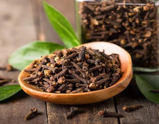فوائد القرنفل لصحة الإنسان وجماله